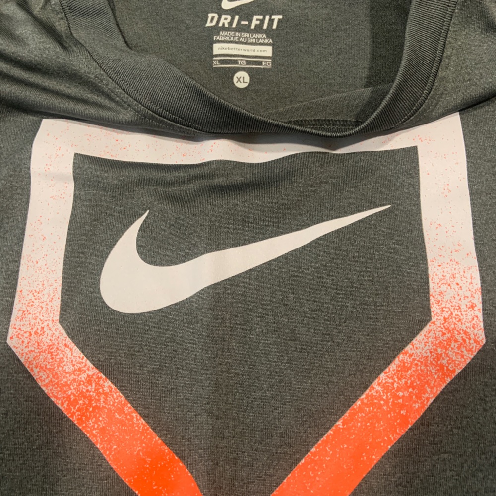 Nike Boys XL Gray and Orange T shirt